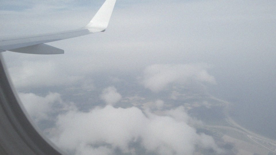 Jakie są średnie czasy lotu na trasie Poznań - Palma de Mallorca?