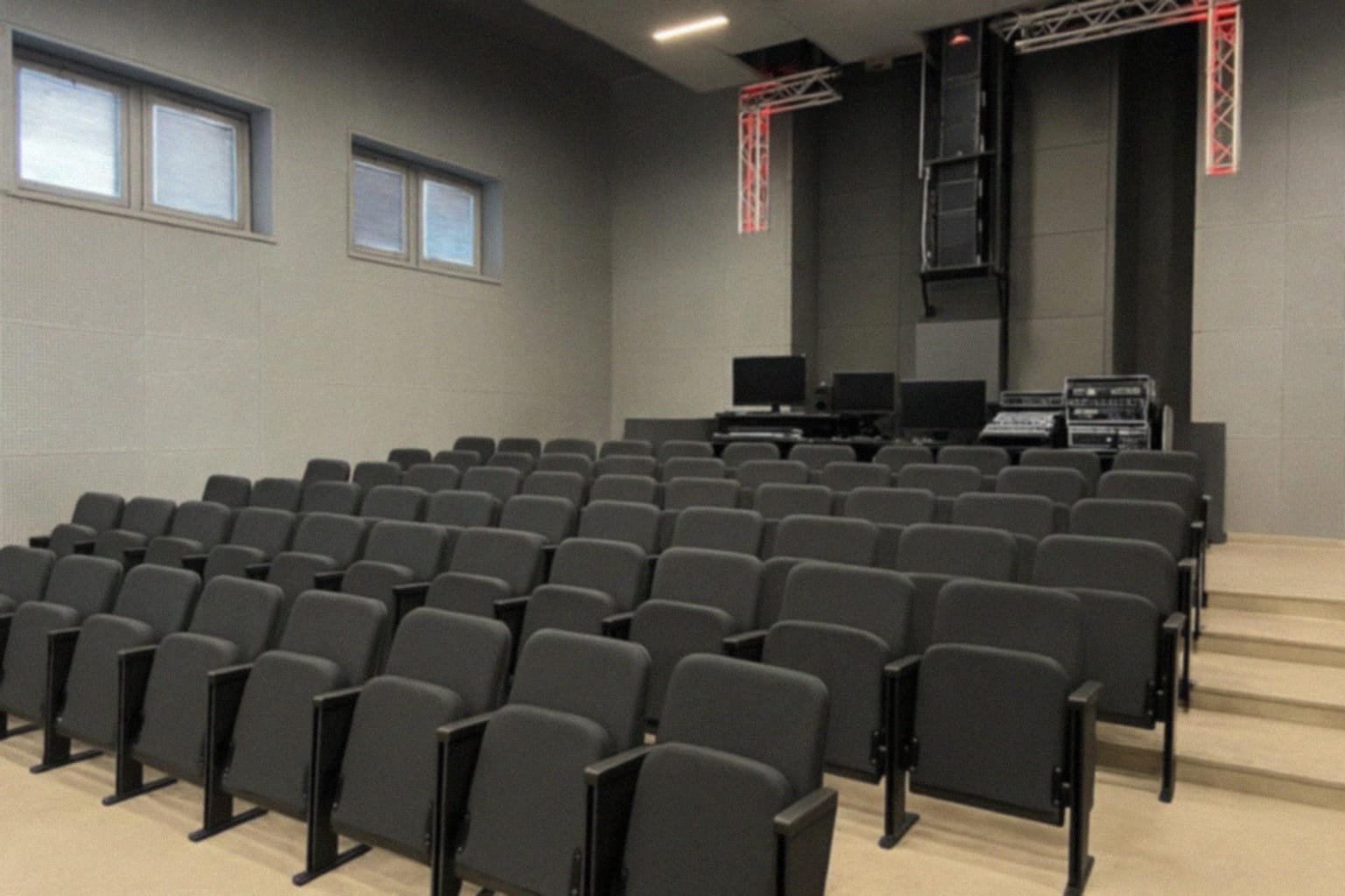 Wycieczka młodych aktorów do Stopnicy i Sabatu Krajno