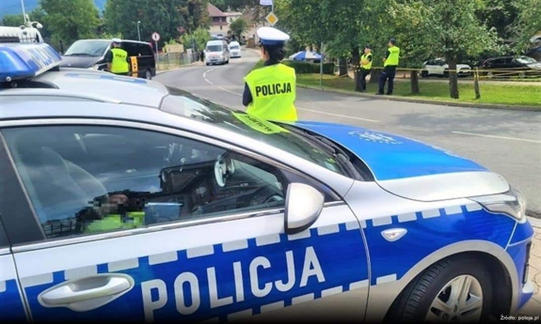 Nowe przepisy dotyczące umundurowania policjantów w Grybowie